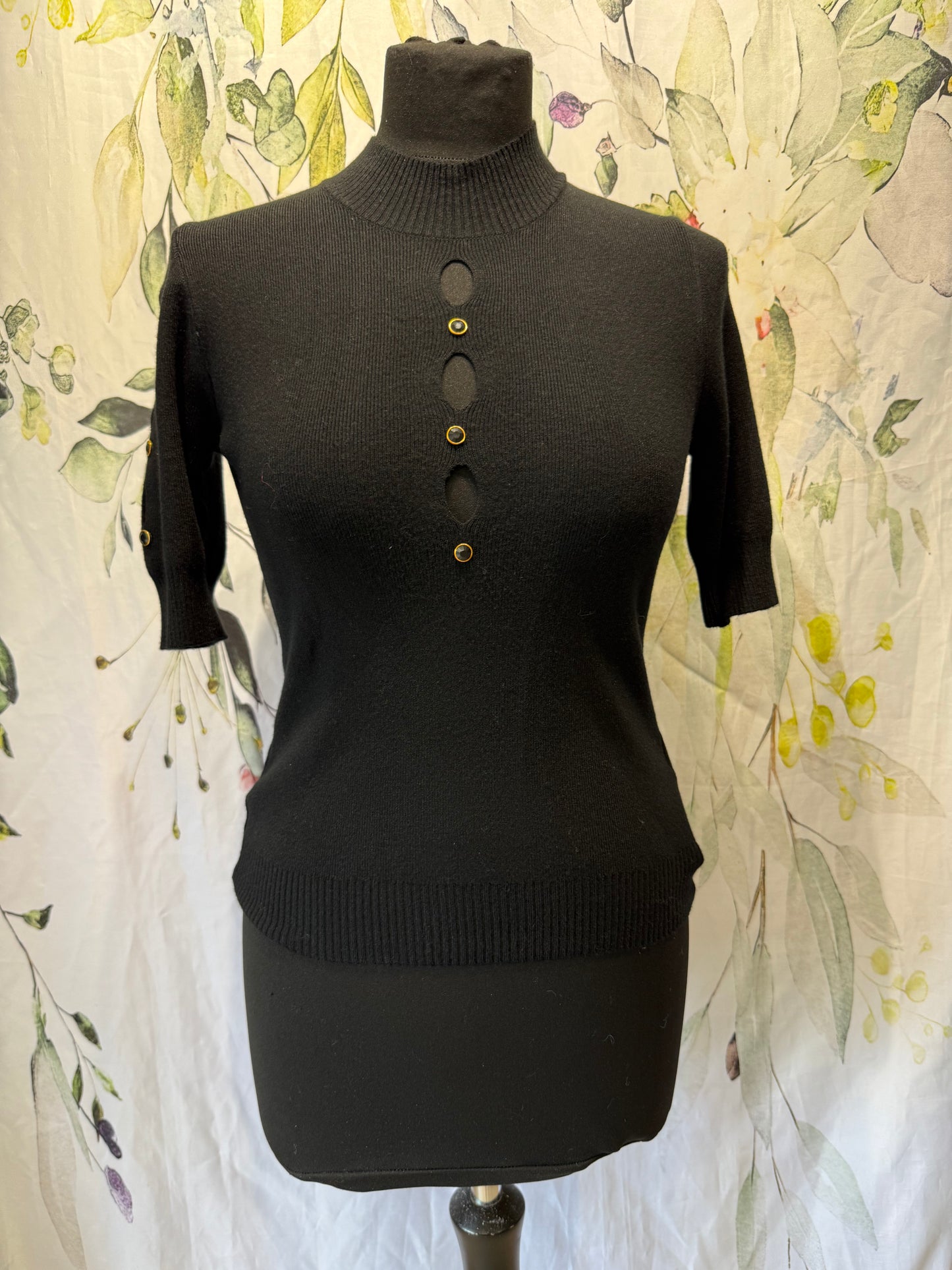 Keyhole Detail Knit