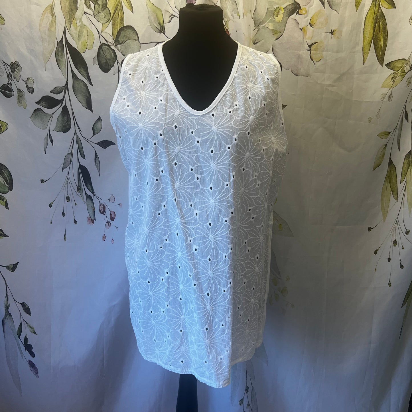 Daisy Sleeveless Top