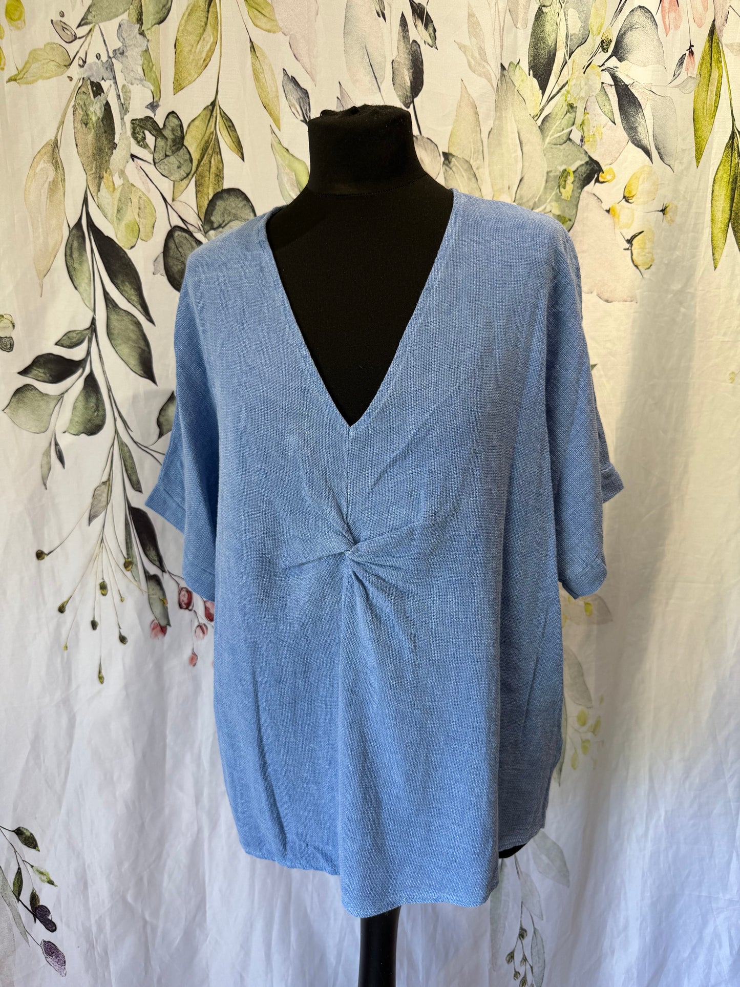 Twist Front Top