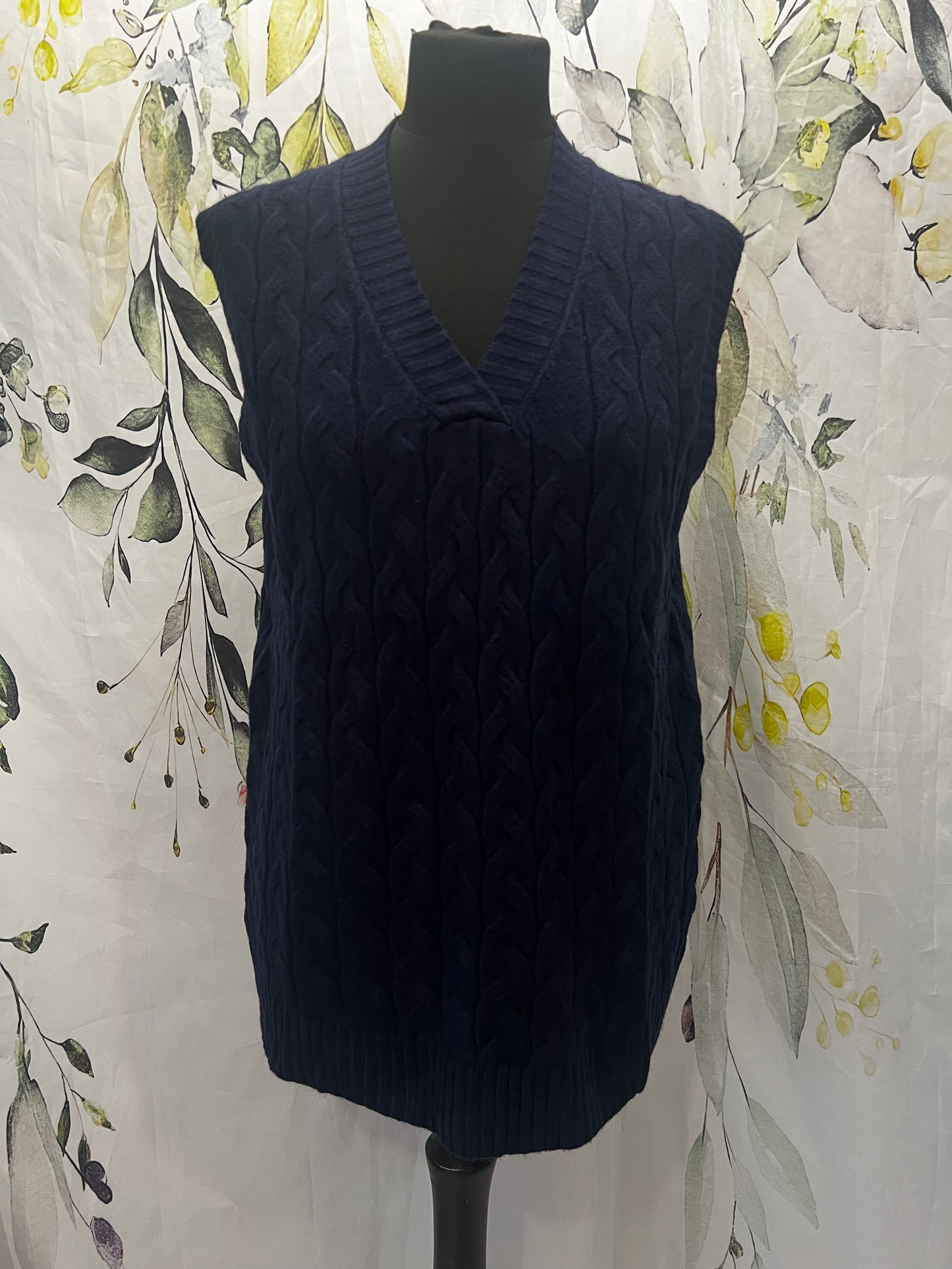 Sleeveless Cable Knit