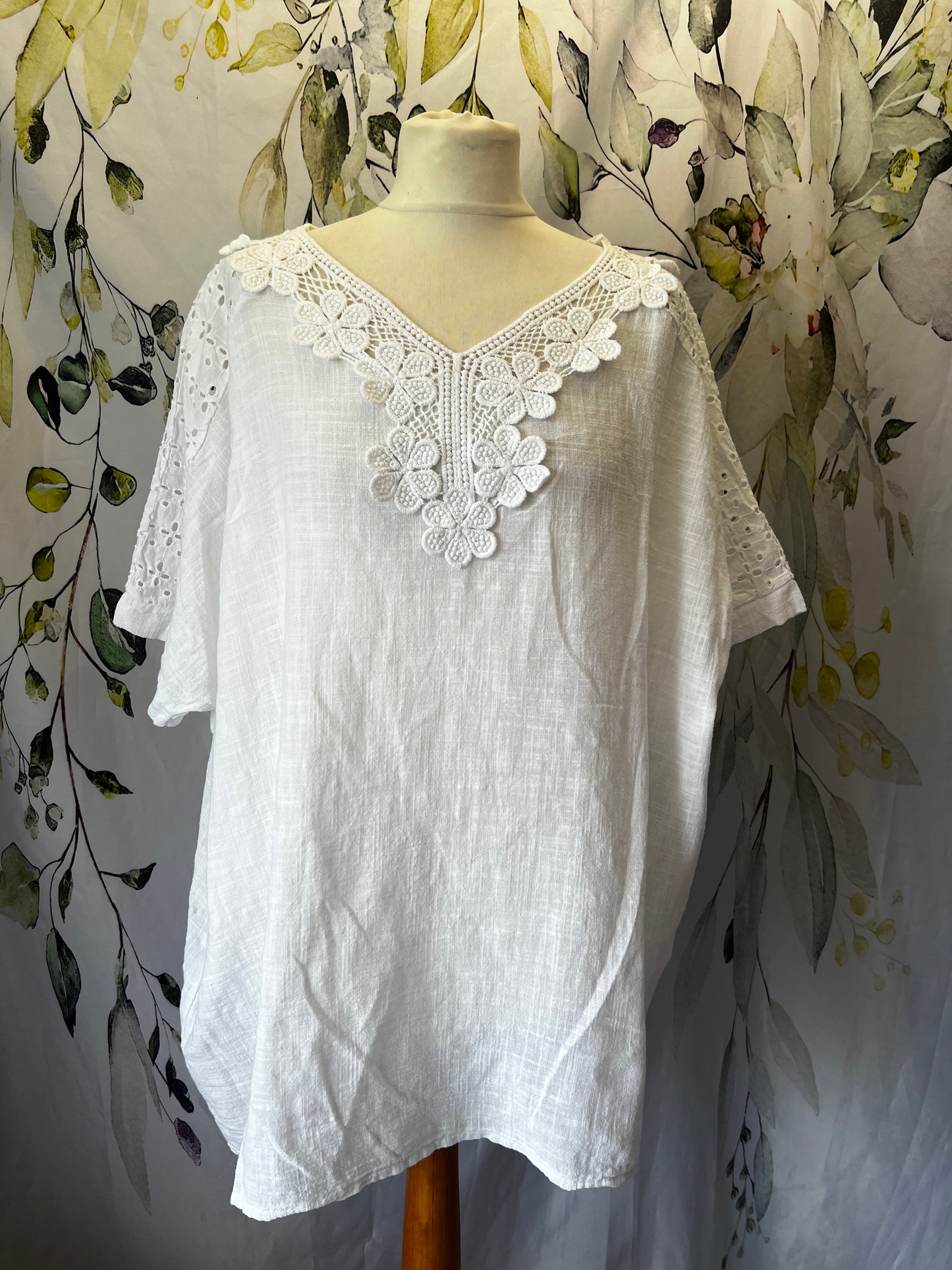 Cotton Top With Flower Detail