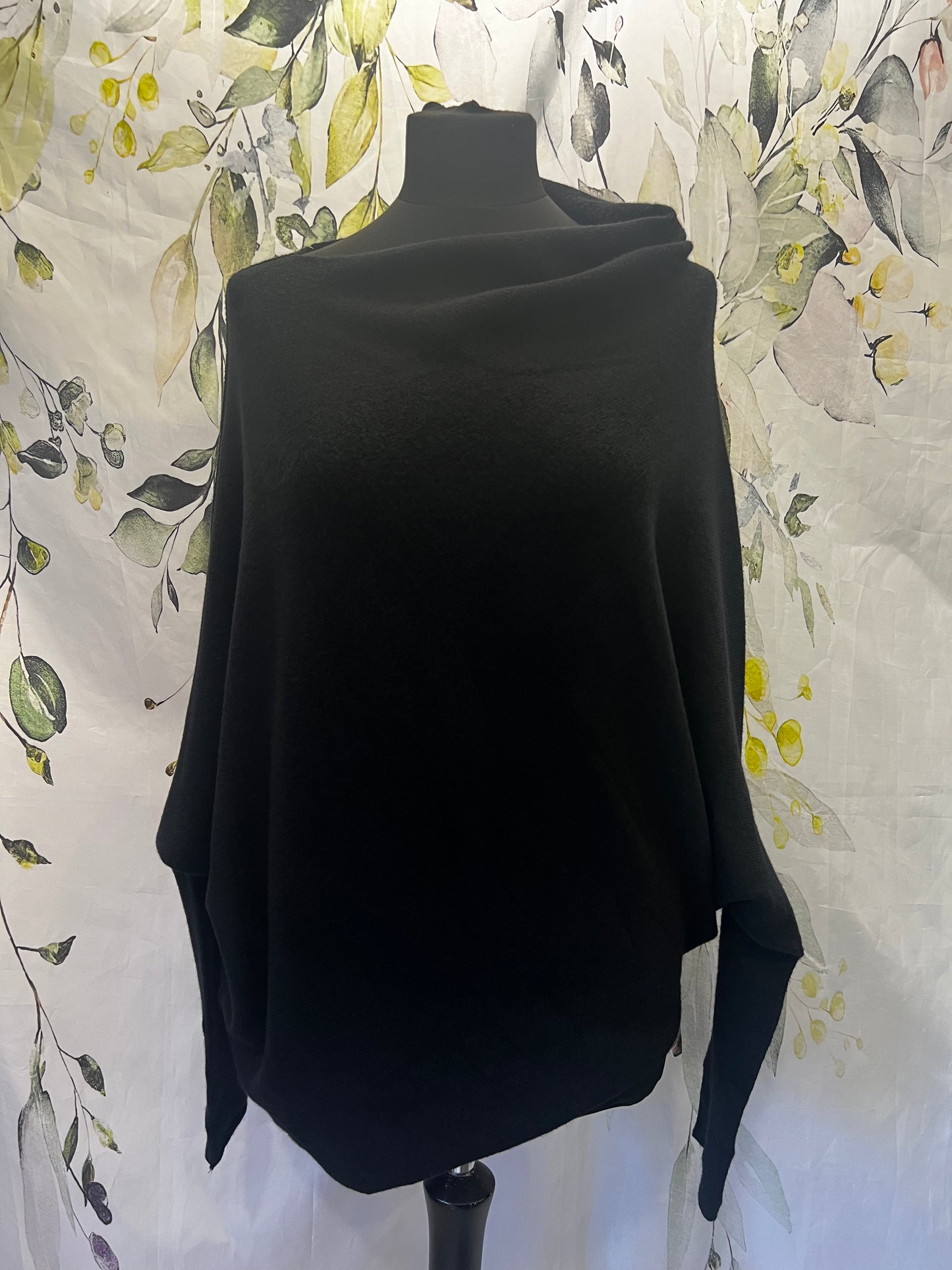 Asymmetric Knit ( curvy size)