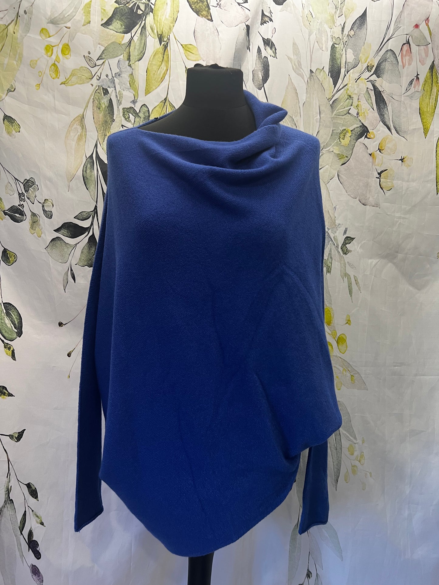 Asymmetric Knit ( curvy size)