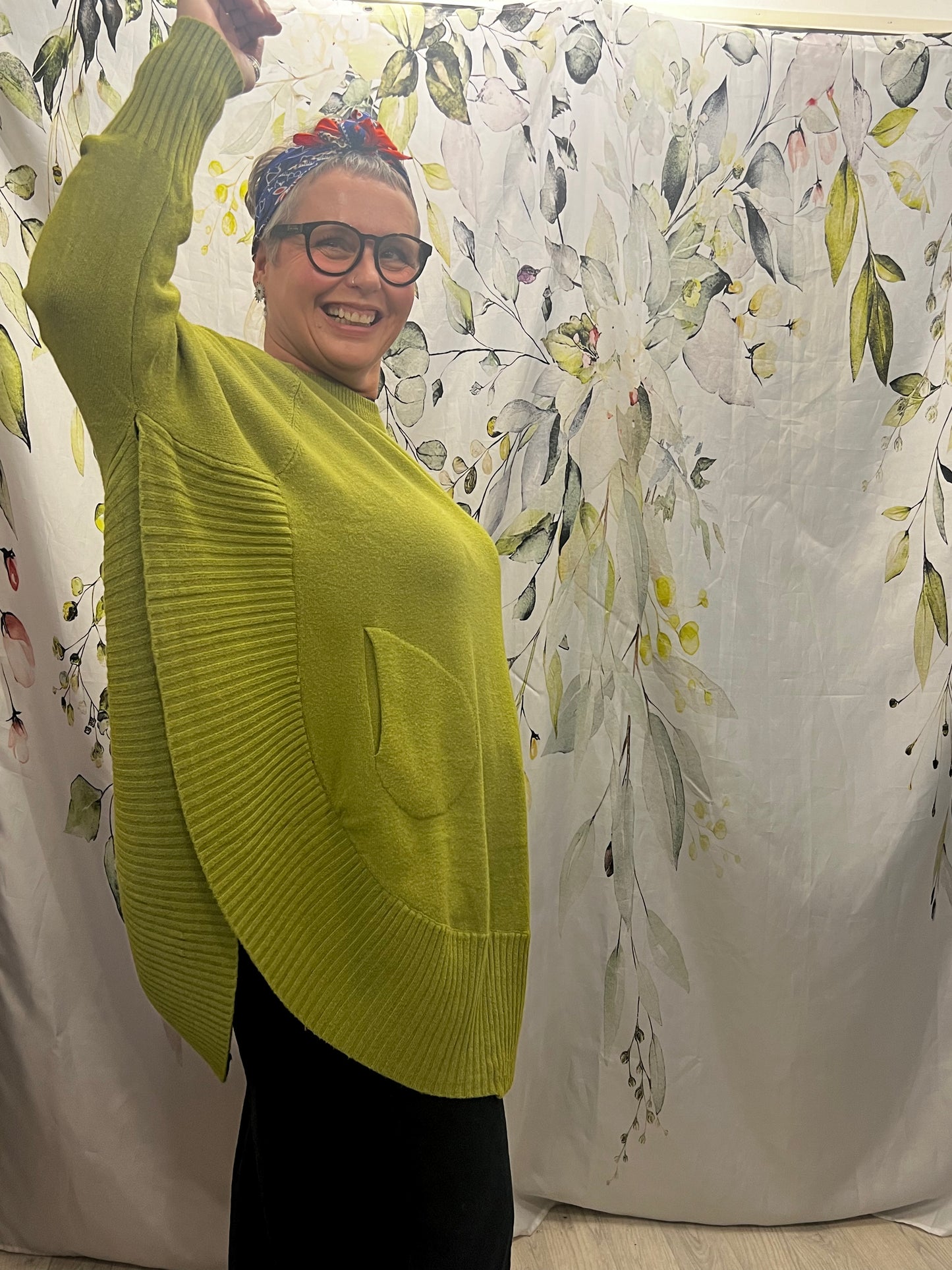 Poncho Knit With Sleeves