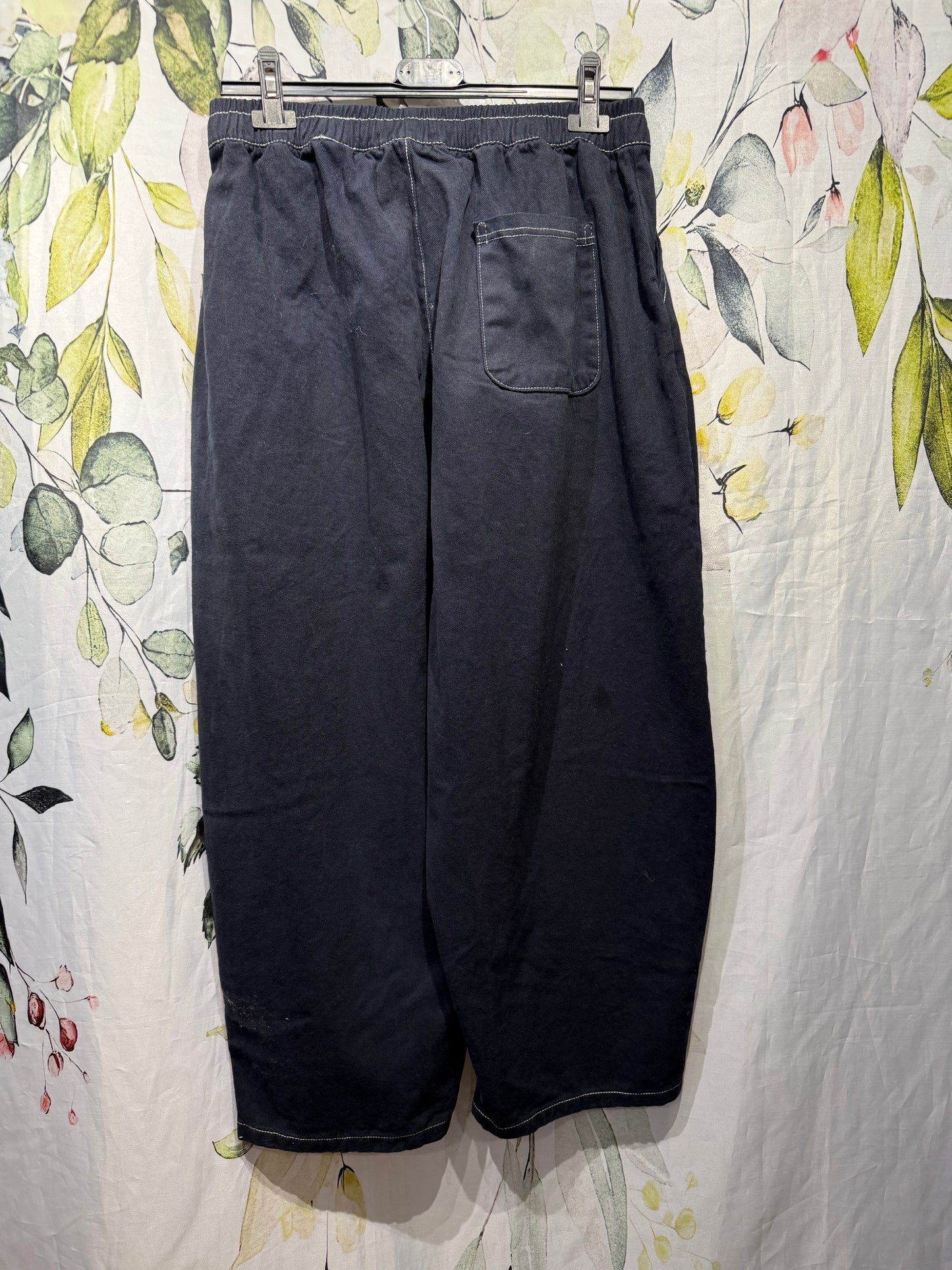 Barrel Leg Trousers
