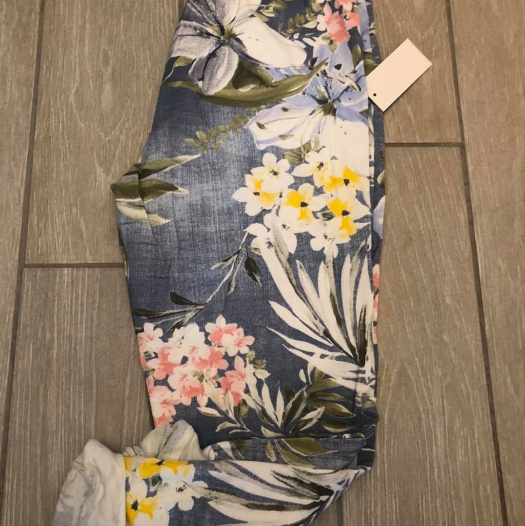 Comfy Crops (Size 10-16)