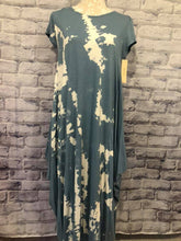 Load image into Gallery viewer, Jersey Tie Dye Dress with sleeves
