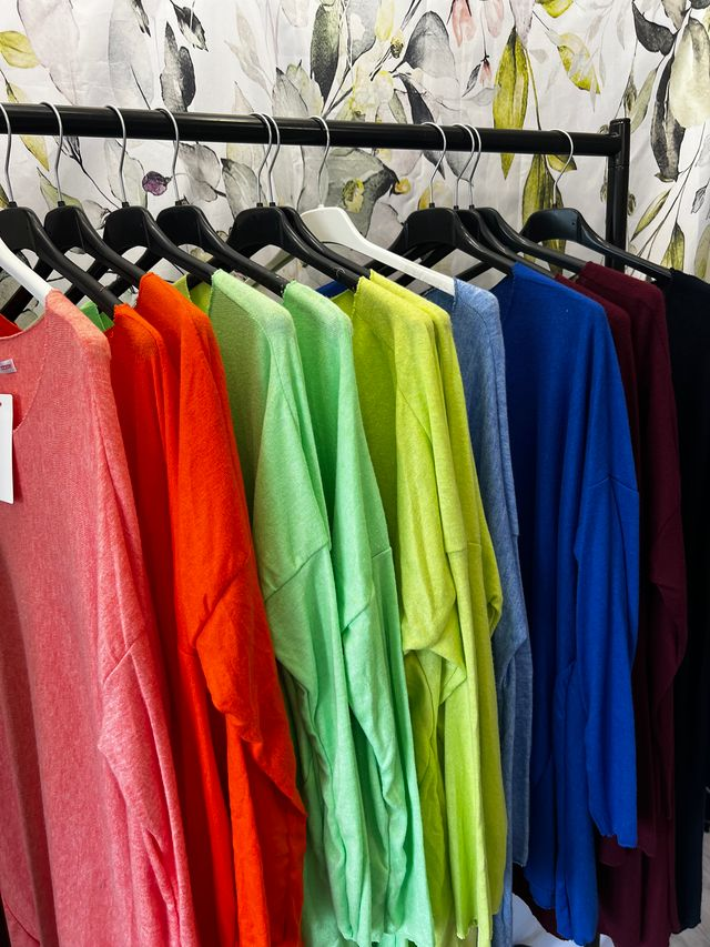 SWEAT TOPS