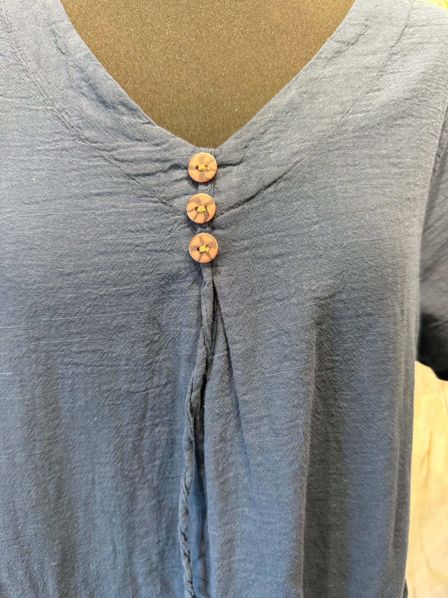 3 Button Top