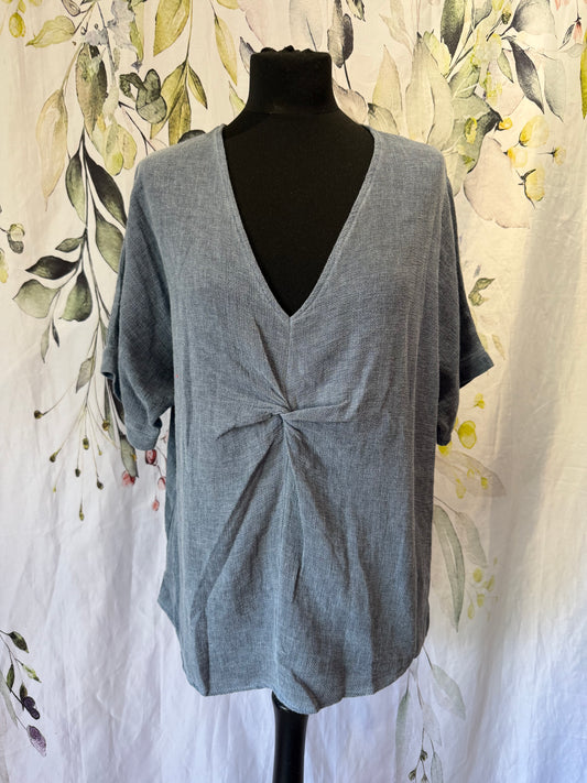 Twist Front Top
