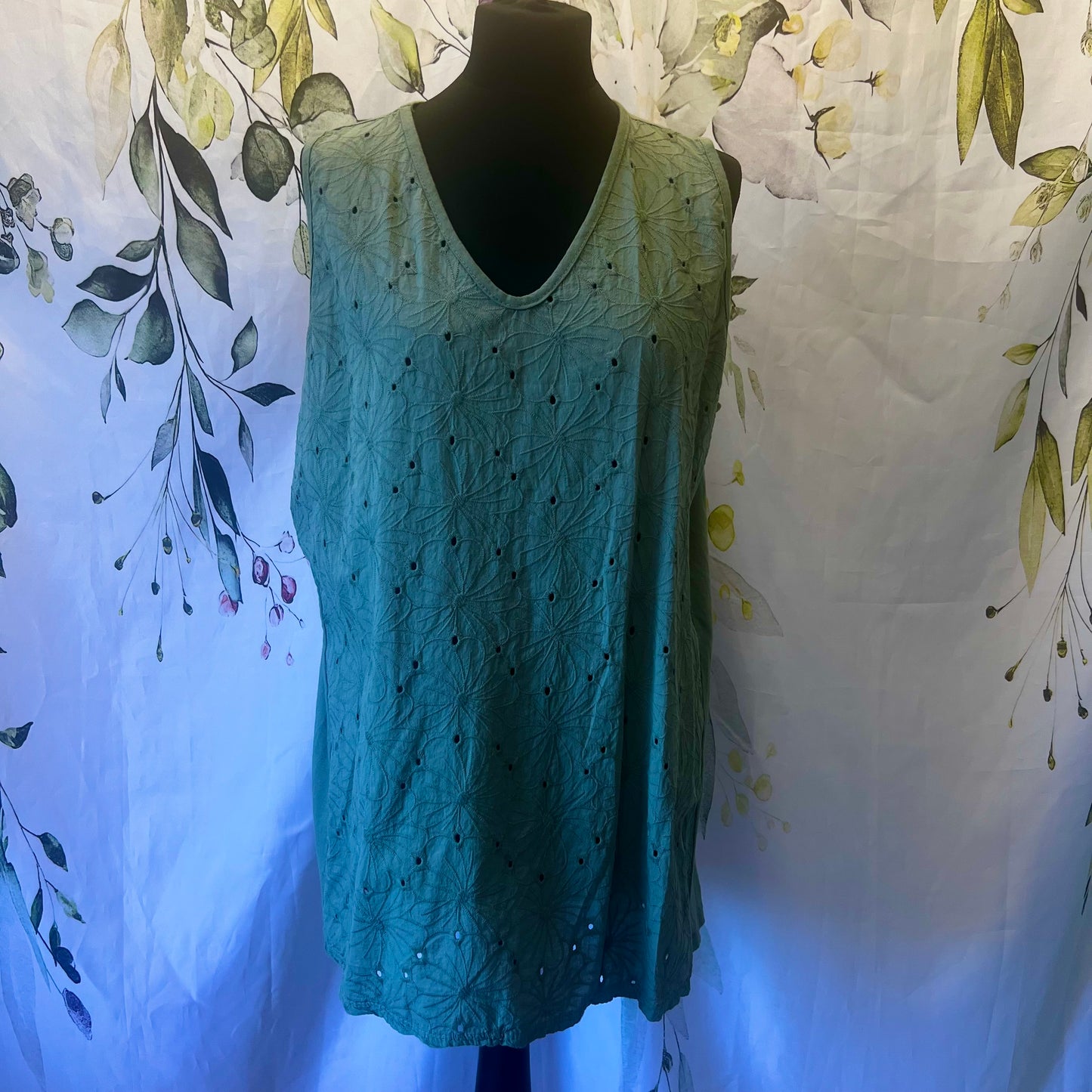 Daisy Sleeveless Top