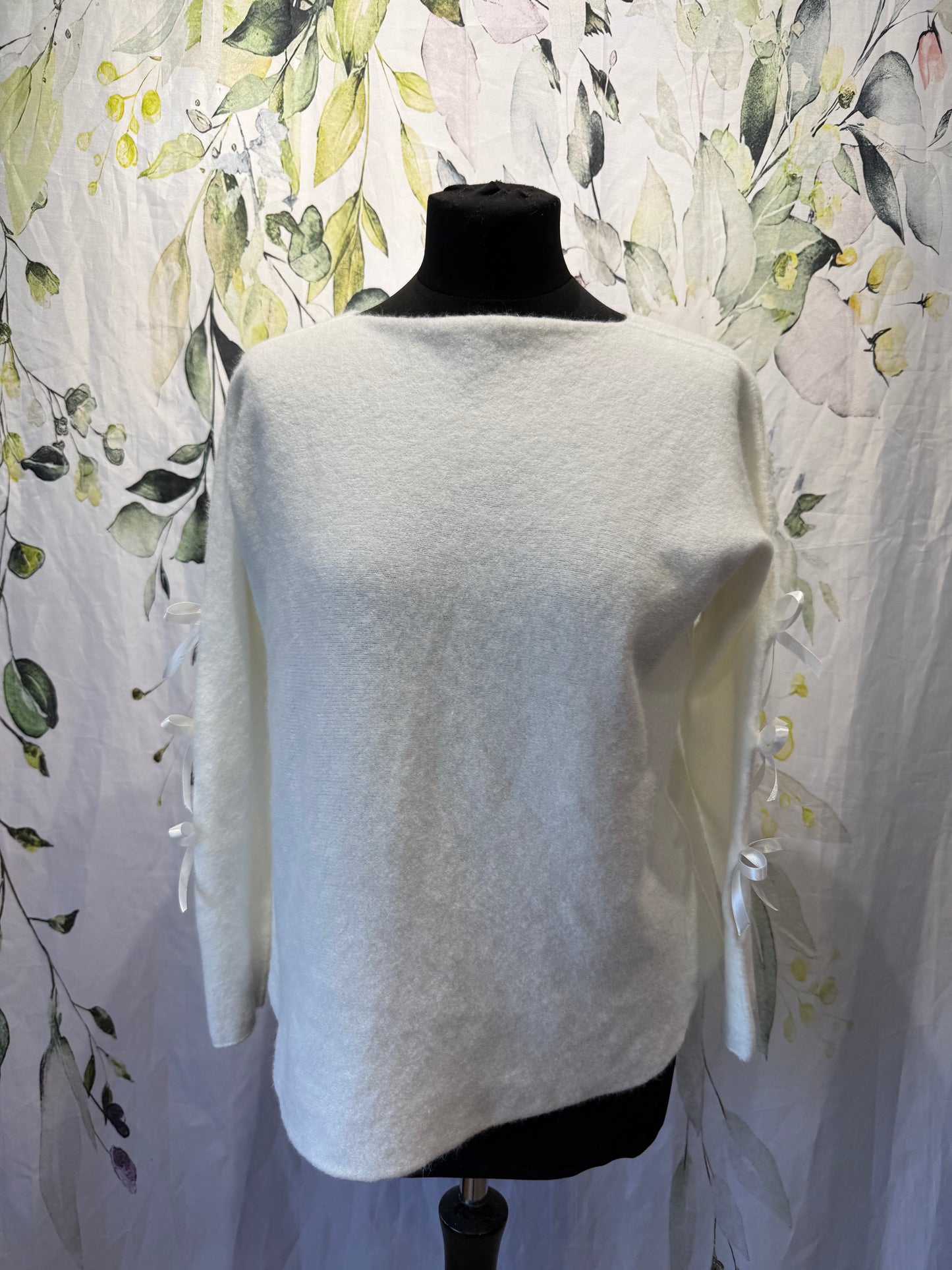 Ribbon Sleeve Knit