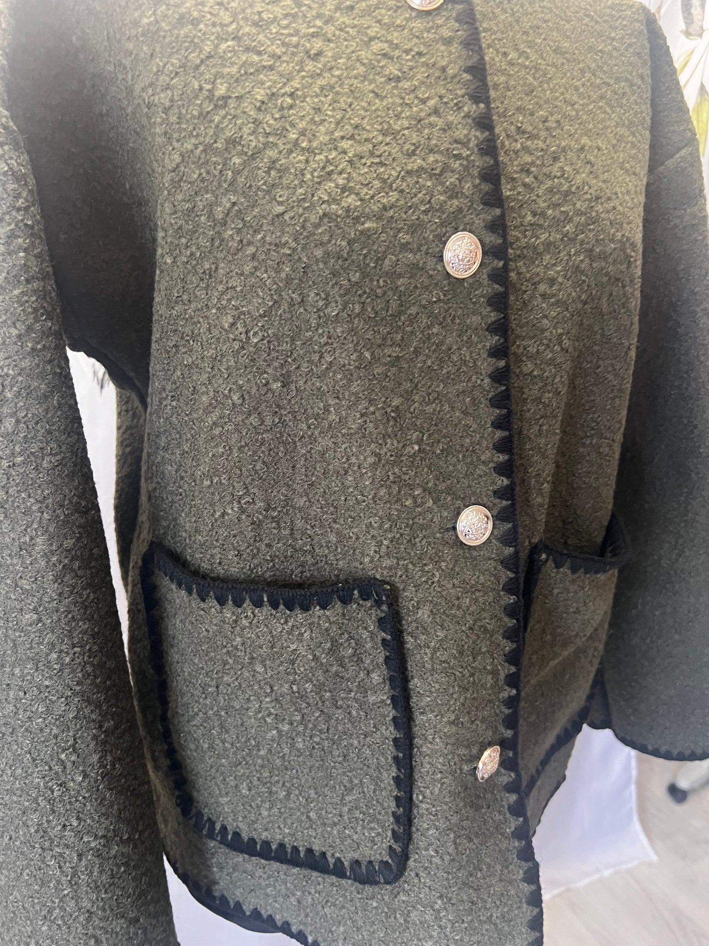 Short Contrast jacket