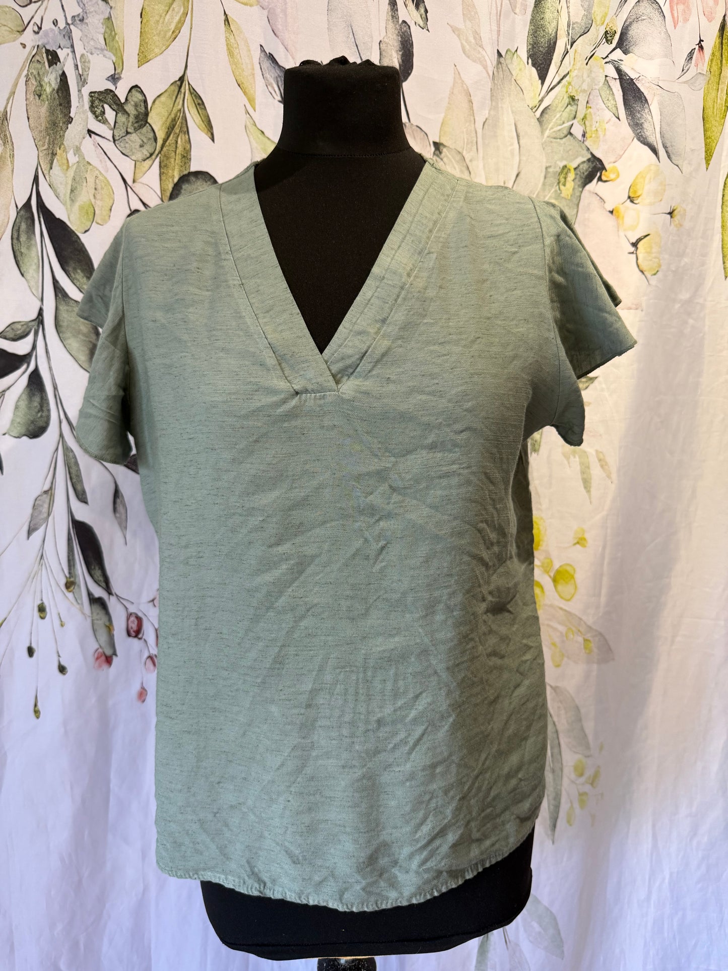 Flutter Sleeve Top