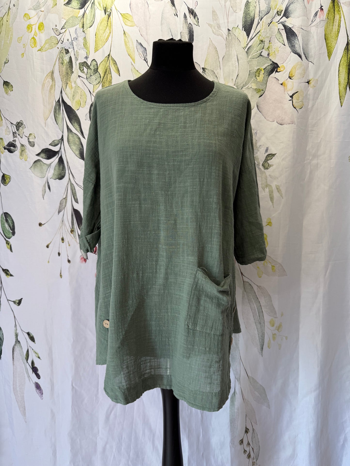 Button Detail Top