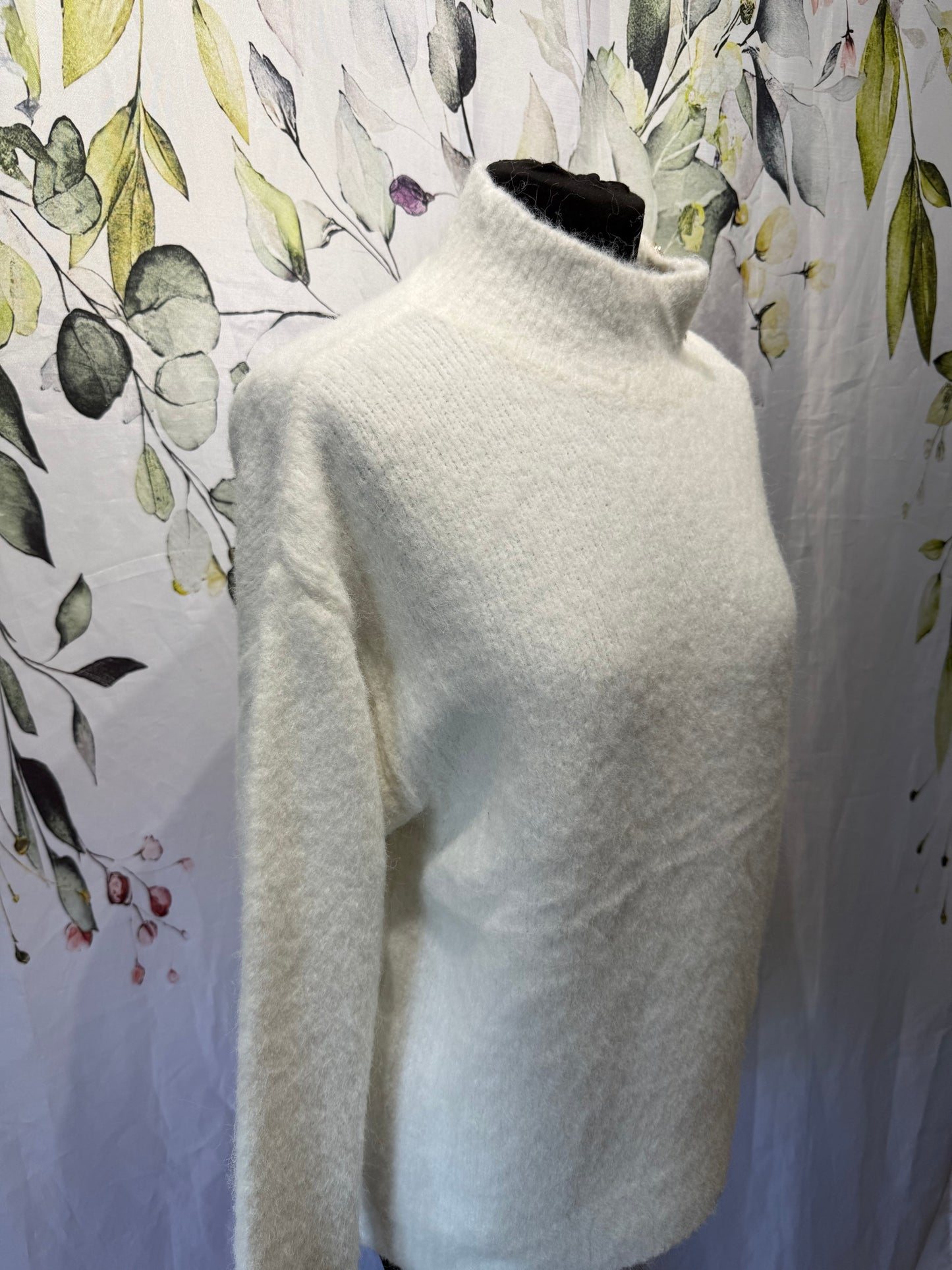 Button Shoulder Knit