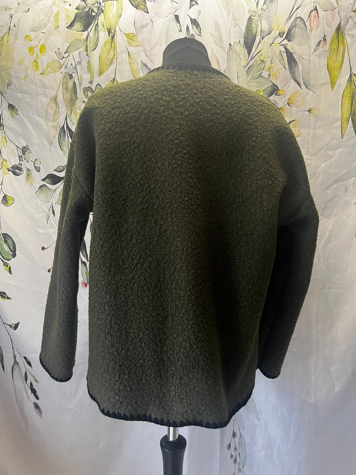 Short Contrast jacket