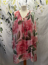 Load image into Gallery viewer, Silk Mix Tunic

