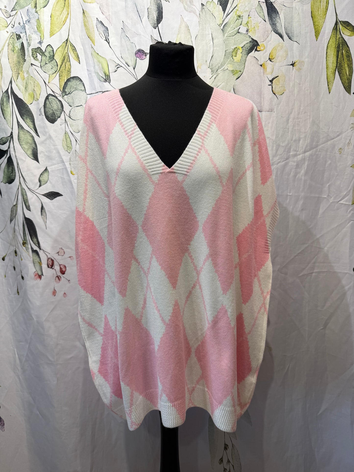Argyle Style Sleeveless Knit