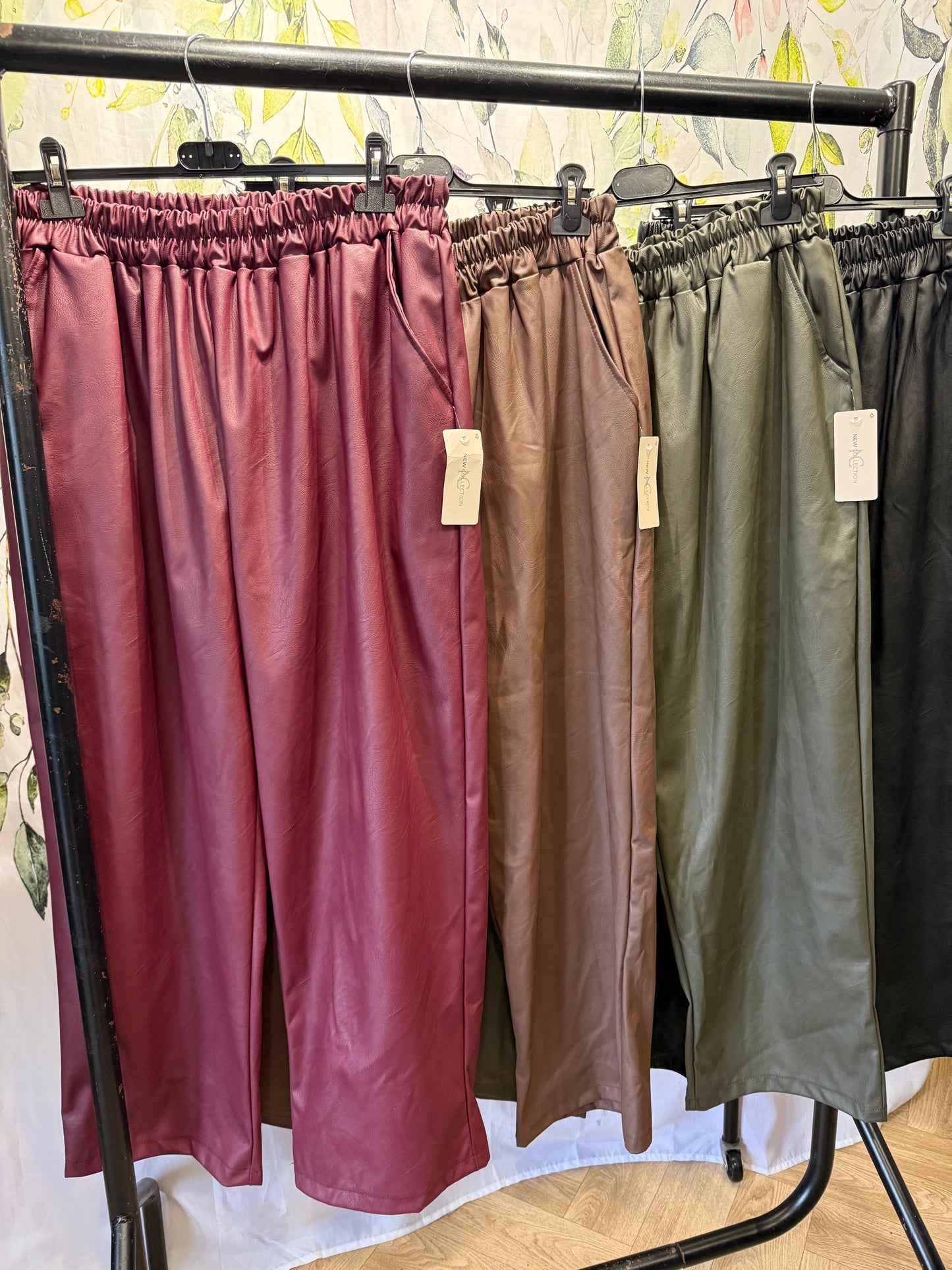 Faux Leather Trousers (curvy size)