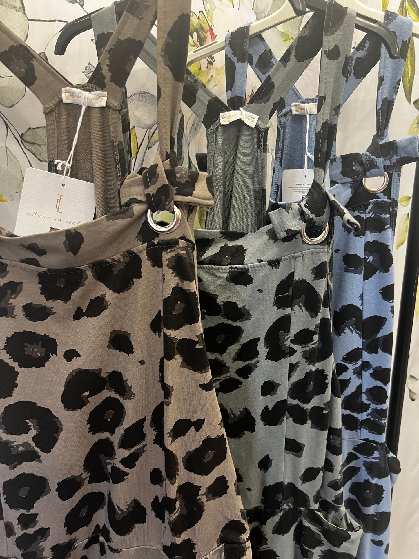 Leopard Print Dungarees ( curvy size)