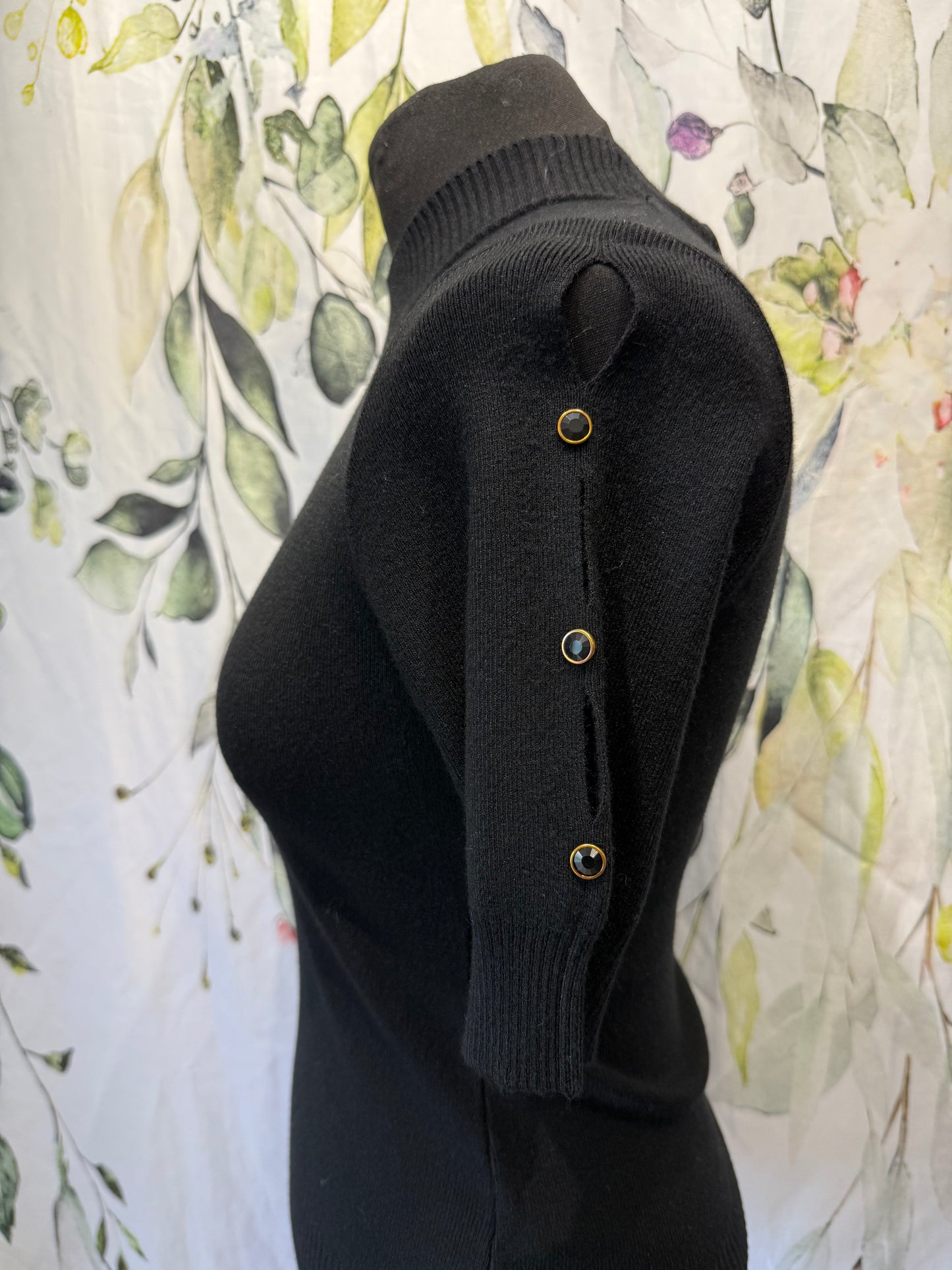 Keyhole Detail Knit