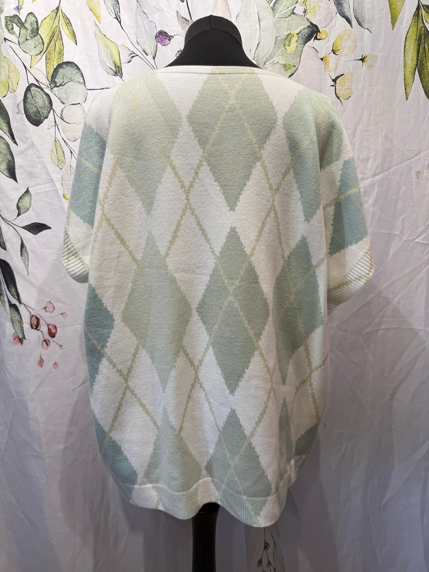 Argyle Style Sleeveless Knit