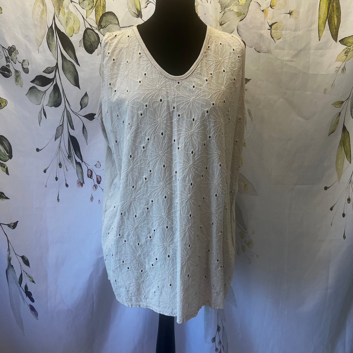 Daisy Sleeveless Top