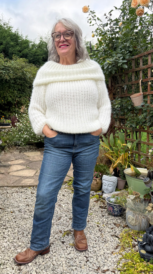 Deep Collar Knit