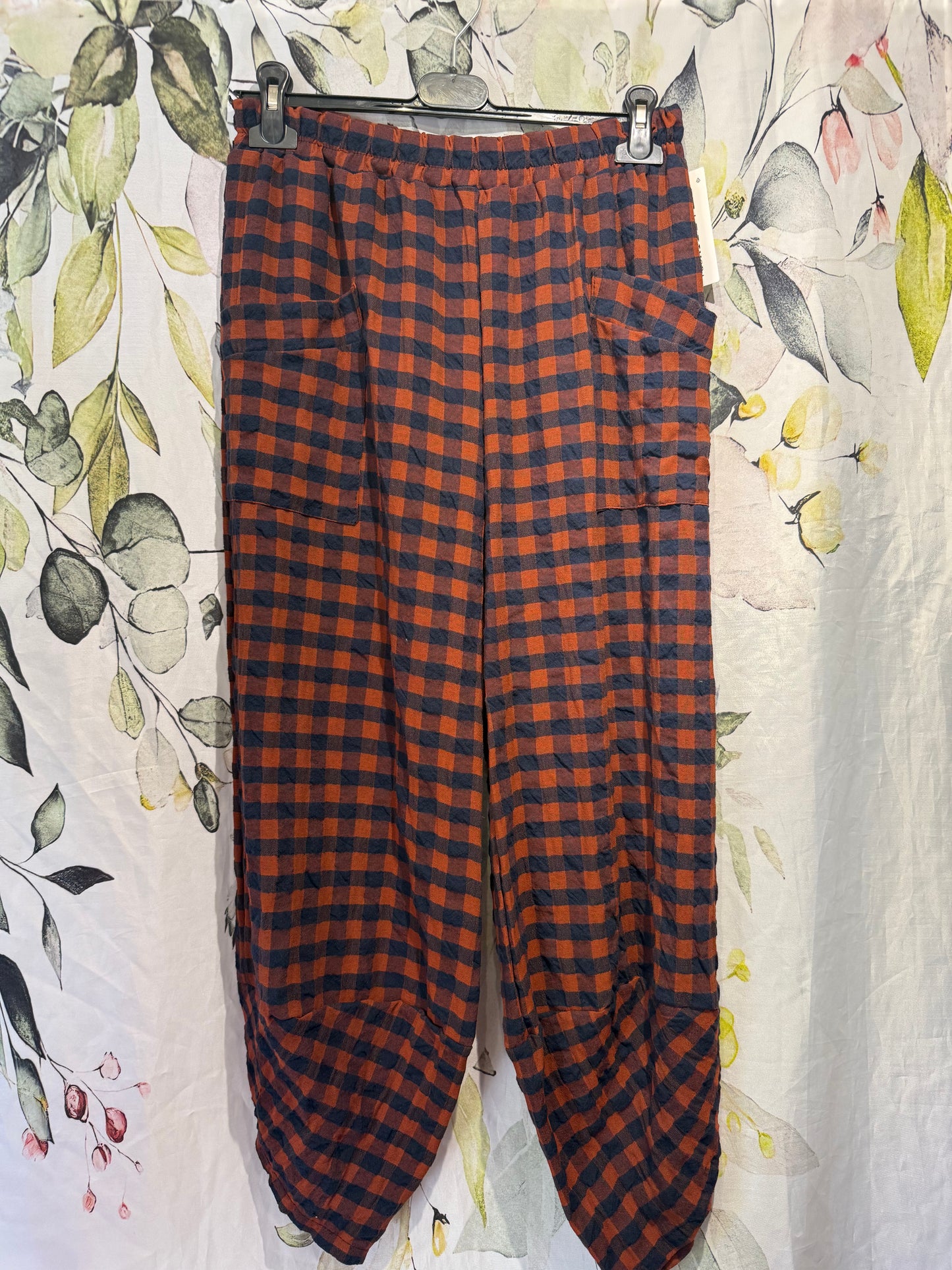 Checked Barrel Leg Trousers