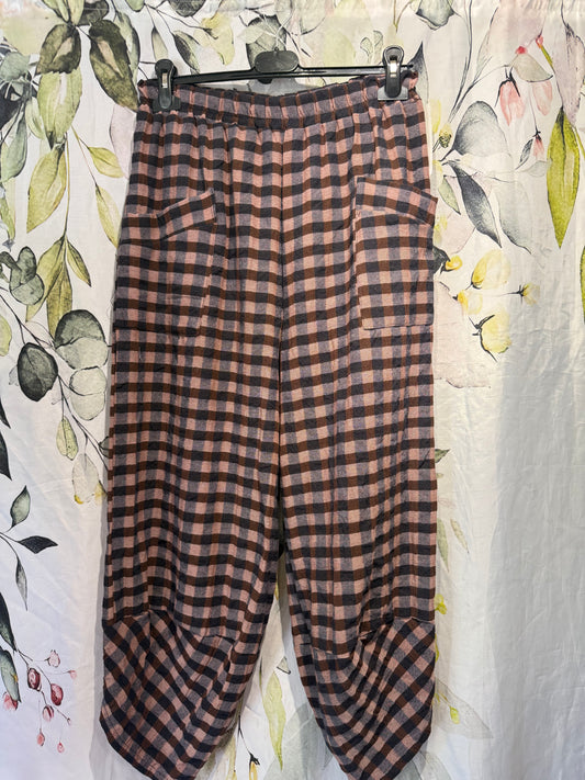 Checked Barrel Leg Trousers