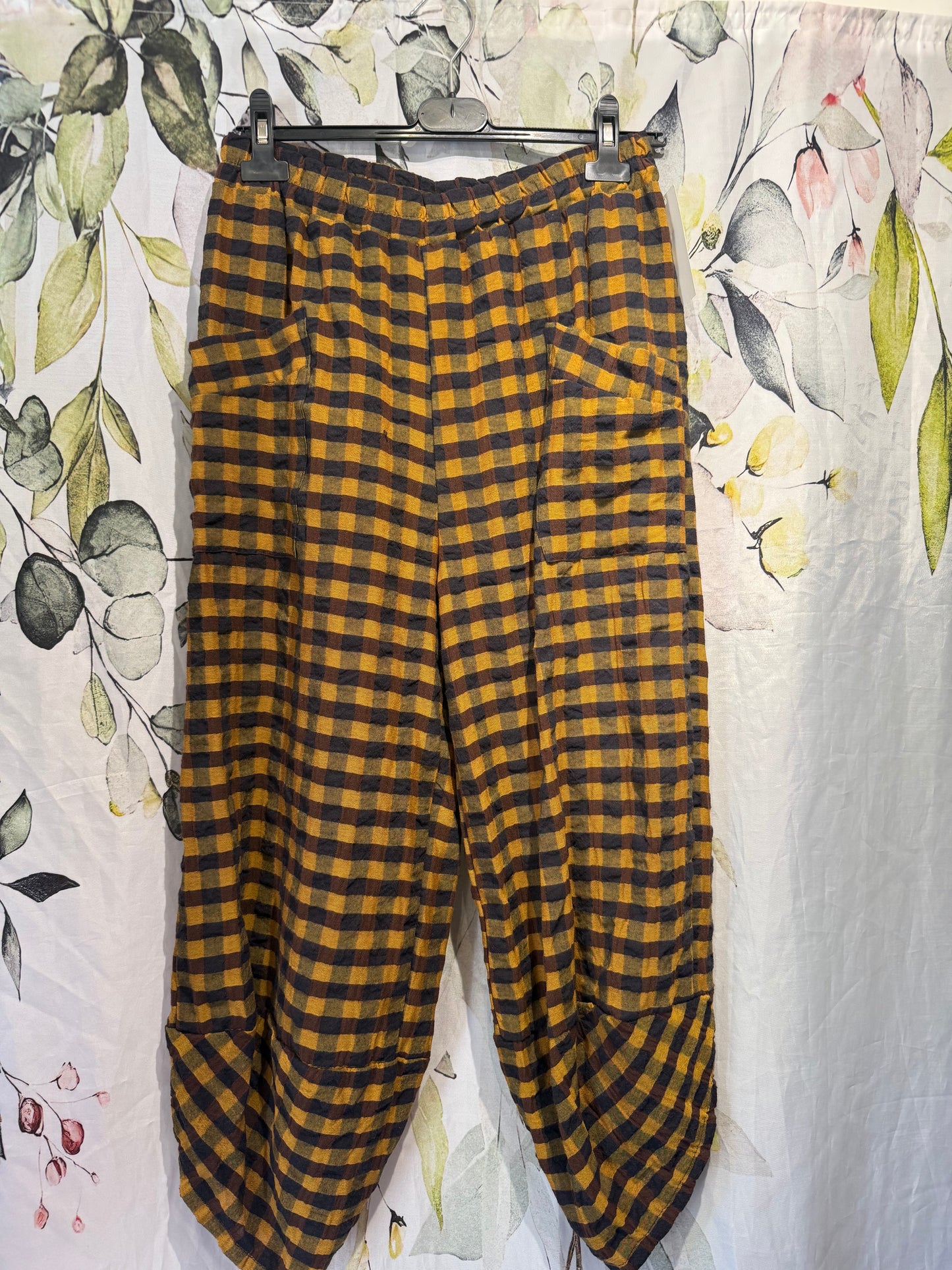 Checked Barrel Leg Trousers