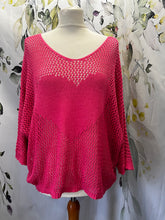 Load image into Gallery viewer, Heart Crochet Top
