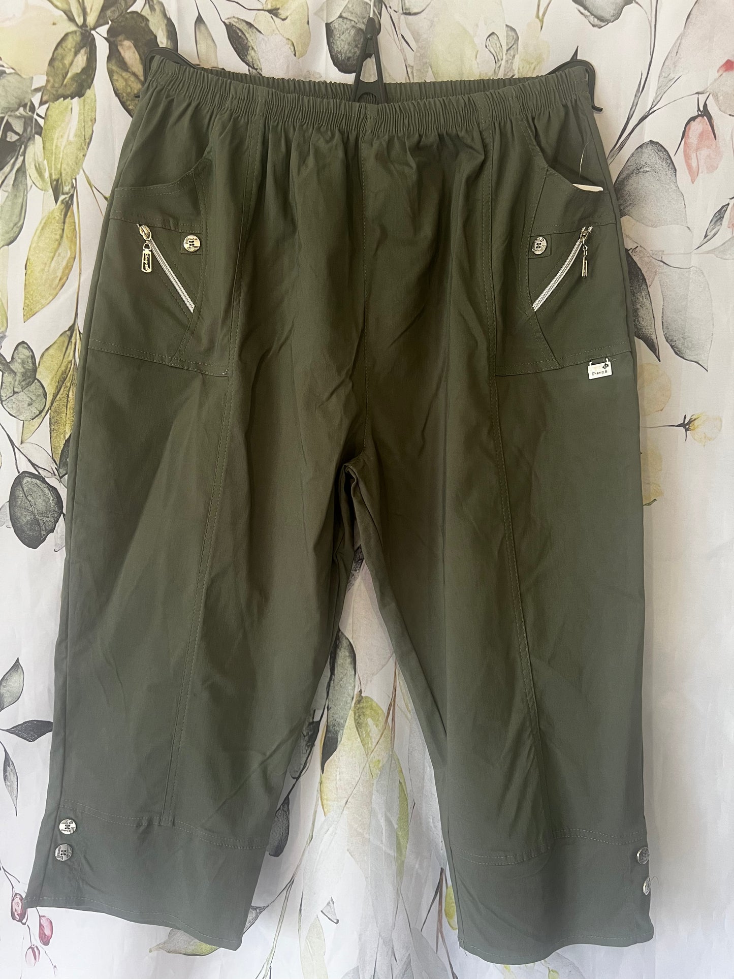 Capri Trousers ( curvy size)