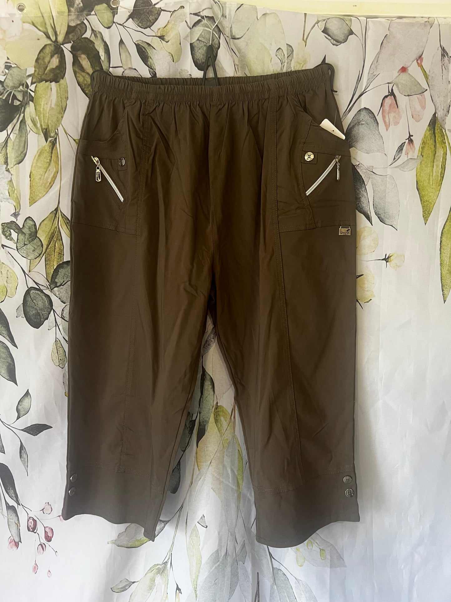 Capri Trousers ( curvy size)
