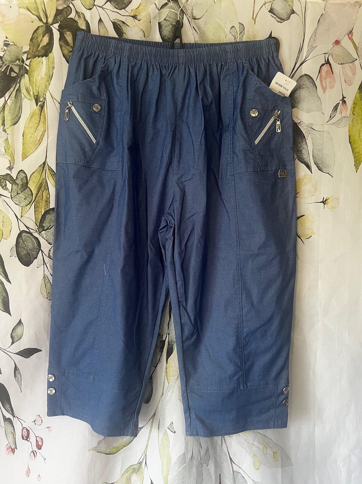 Capri Trousers ( curvy size)