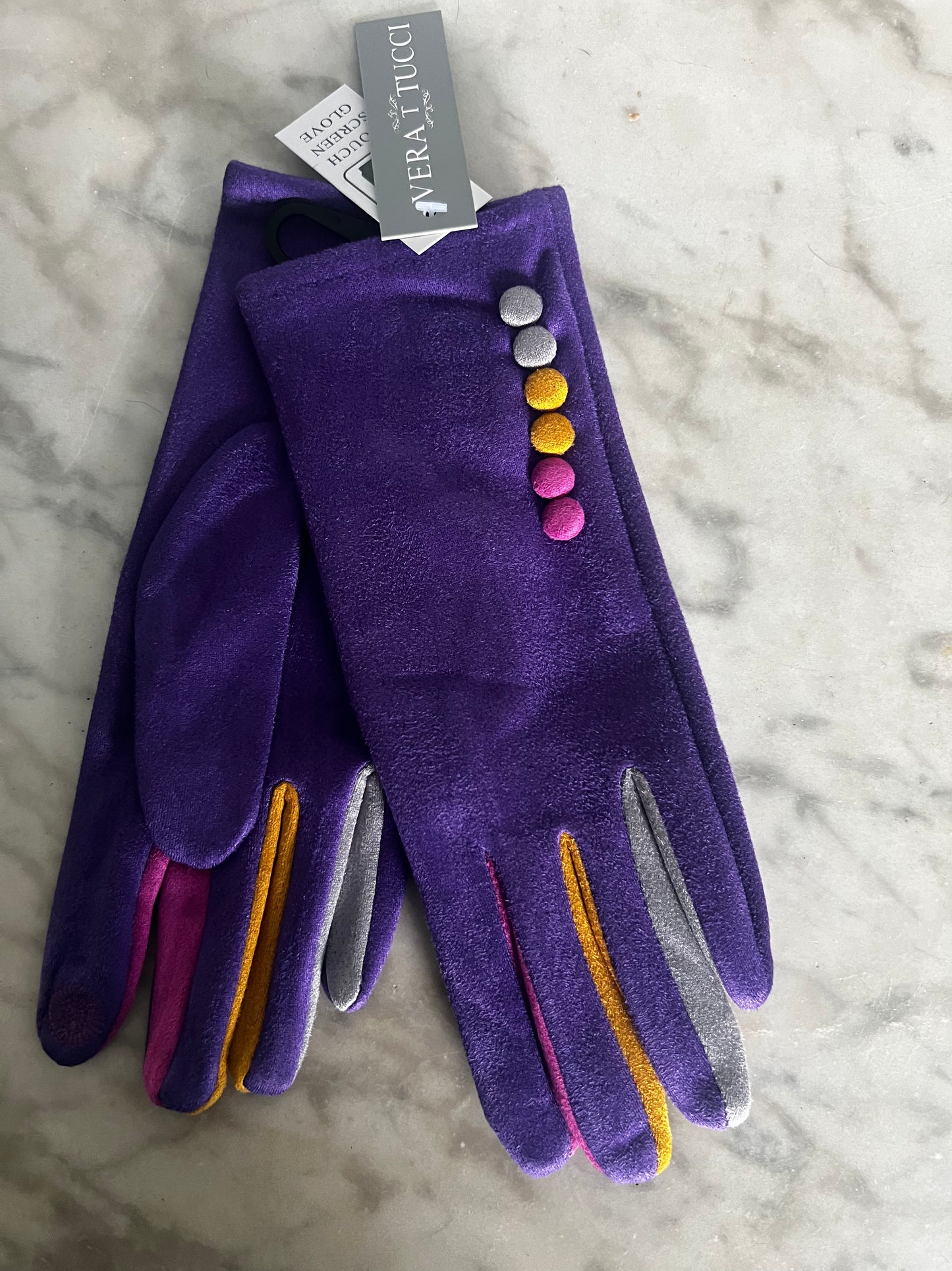 Button Detail Gloves