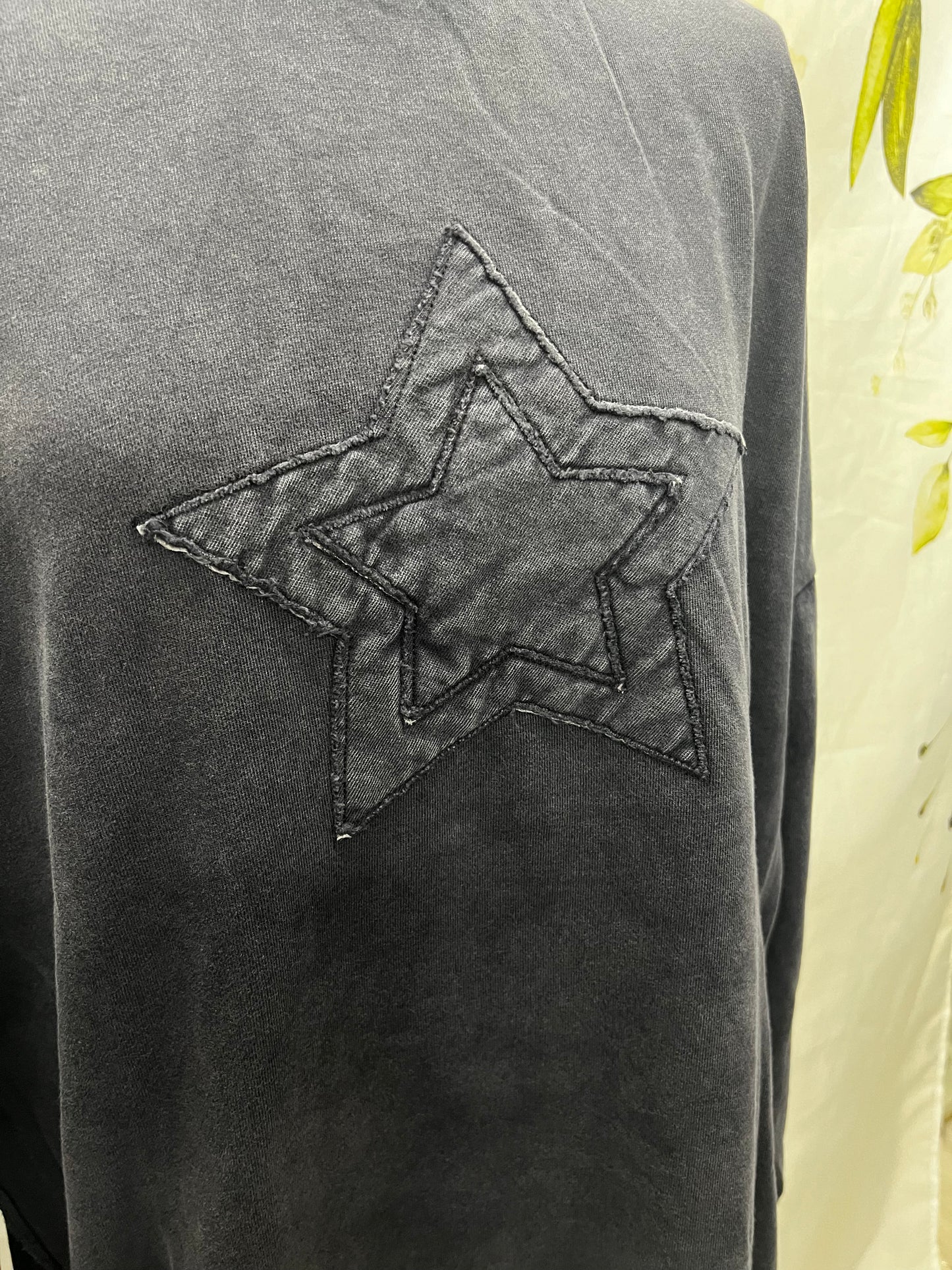 Oversized Star Sweat