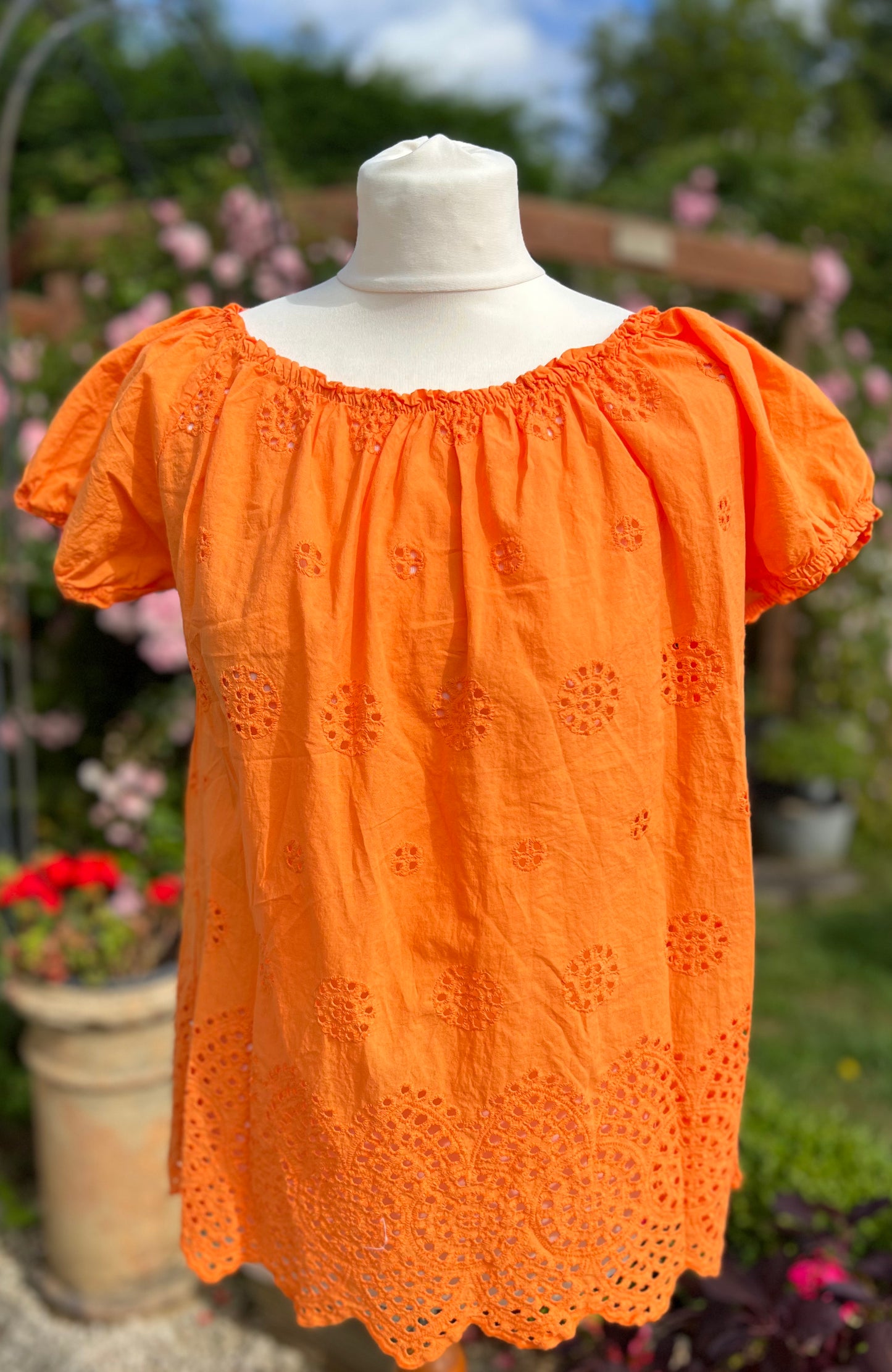 Broderie Anglais Top