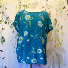Load image into Gallery viewer, Daisy Print Cotton Top
