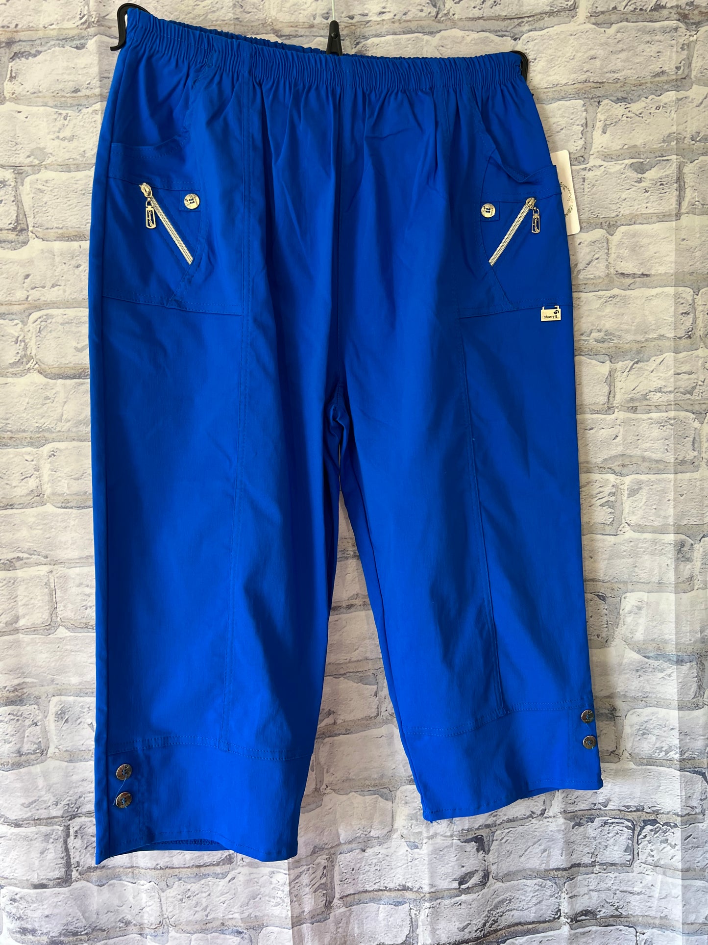 Capri Trousers ( curvy size)