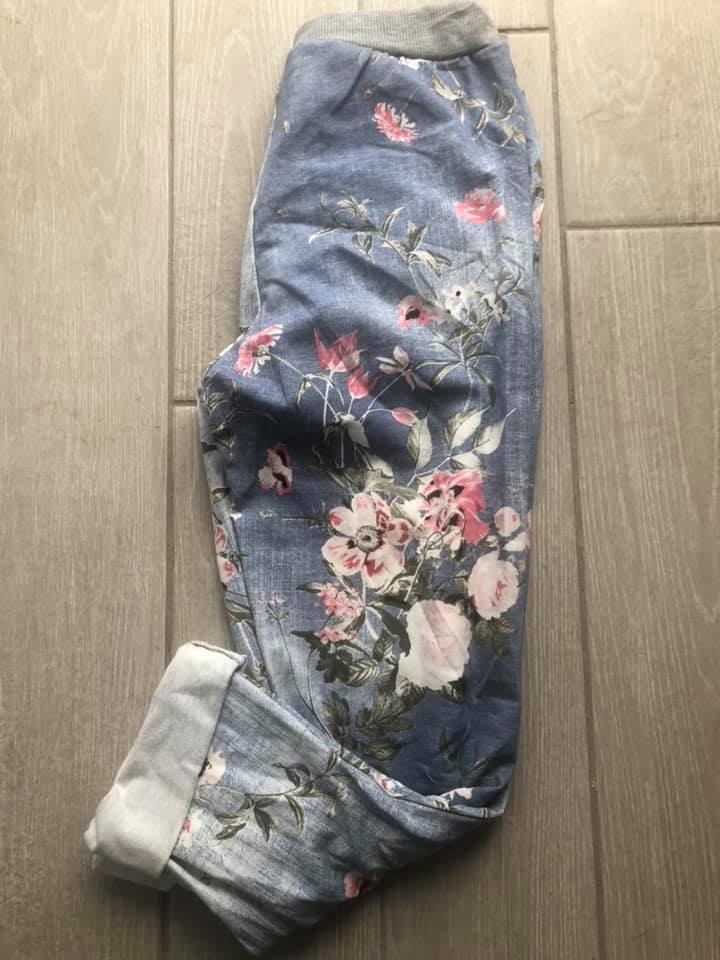Comfy Crops (Size 10-16)