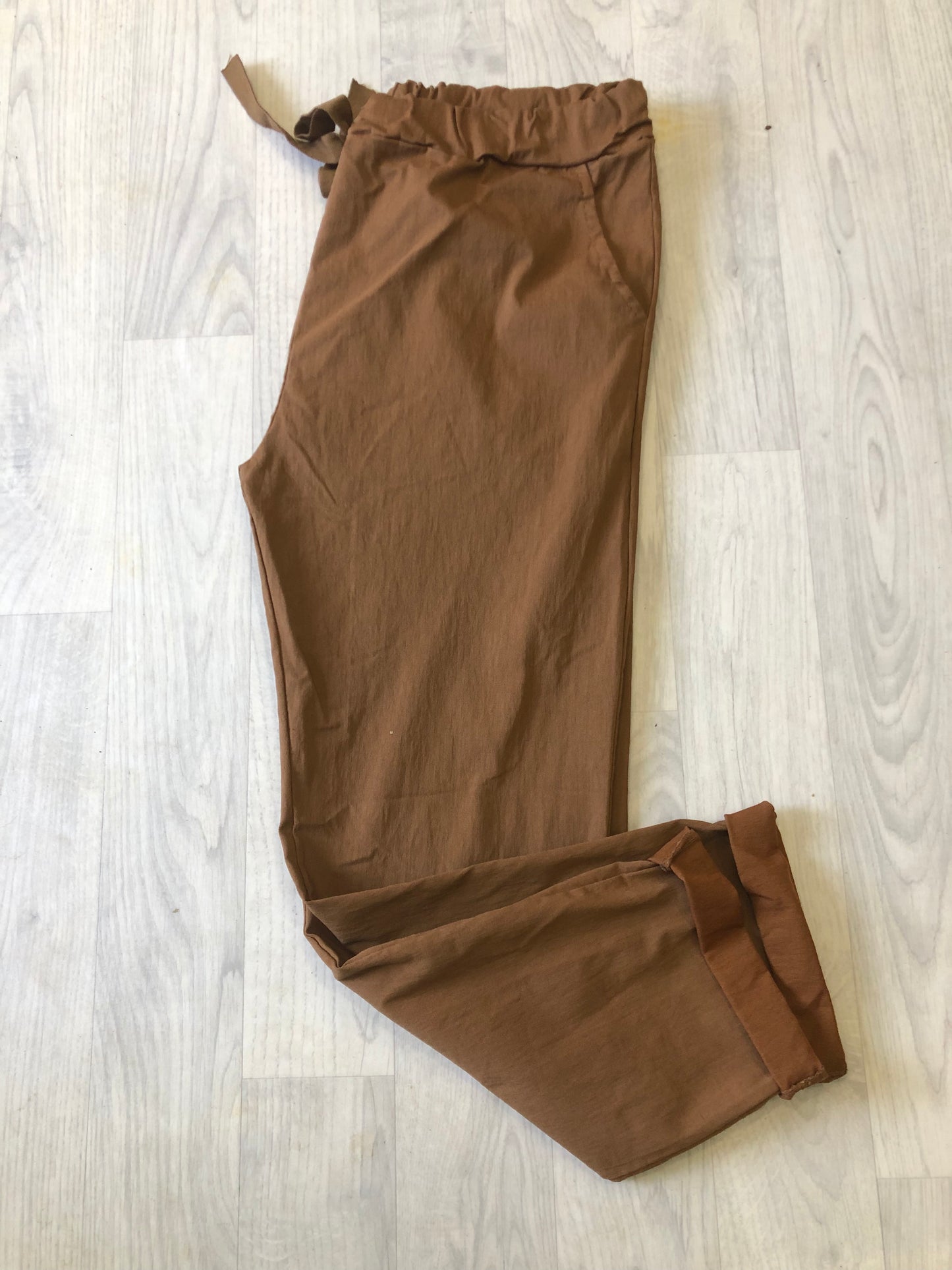 Magic Trousers Plain (Curvy Size)