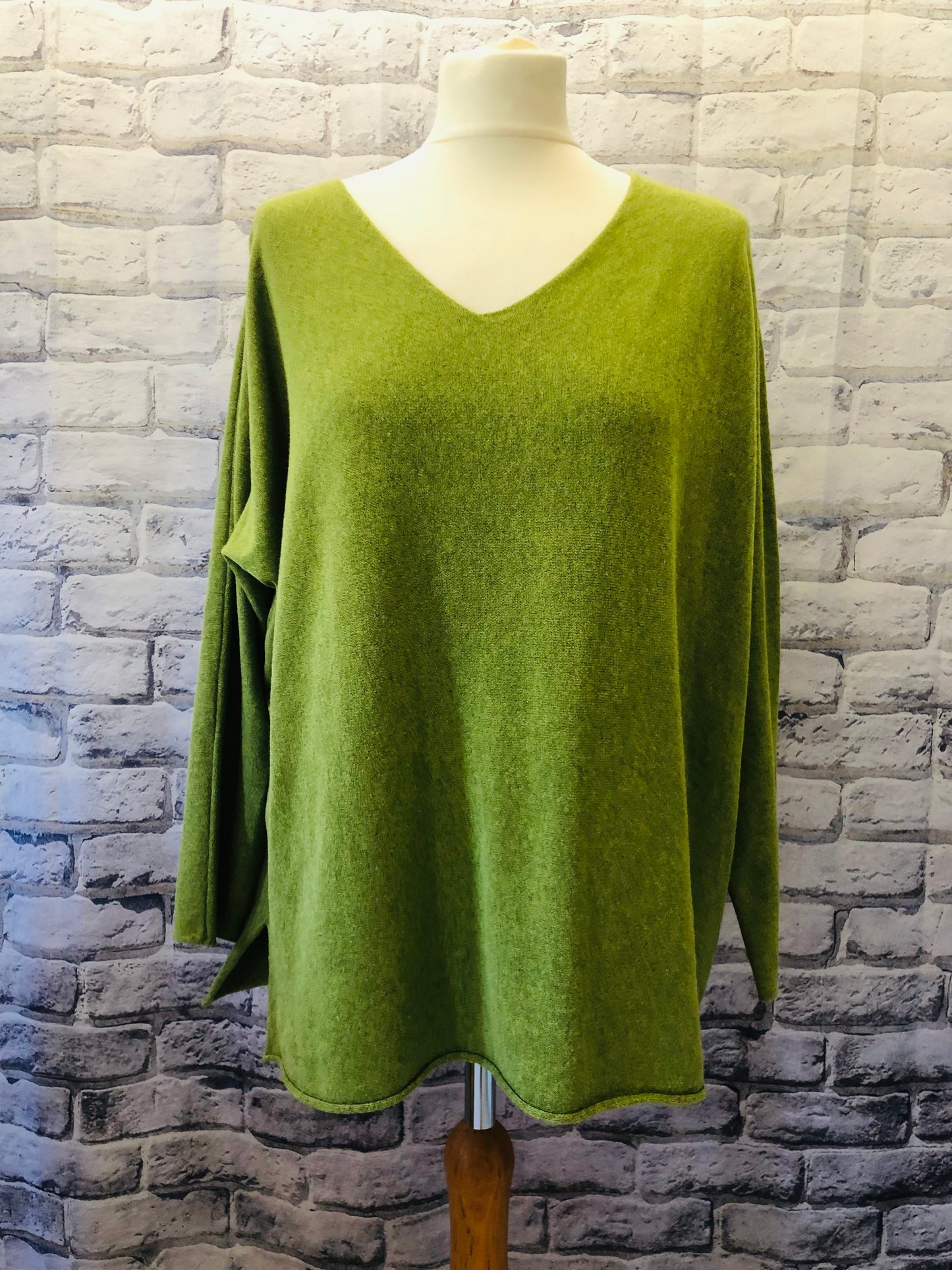 Cashmere Mix V Neck