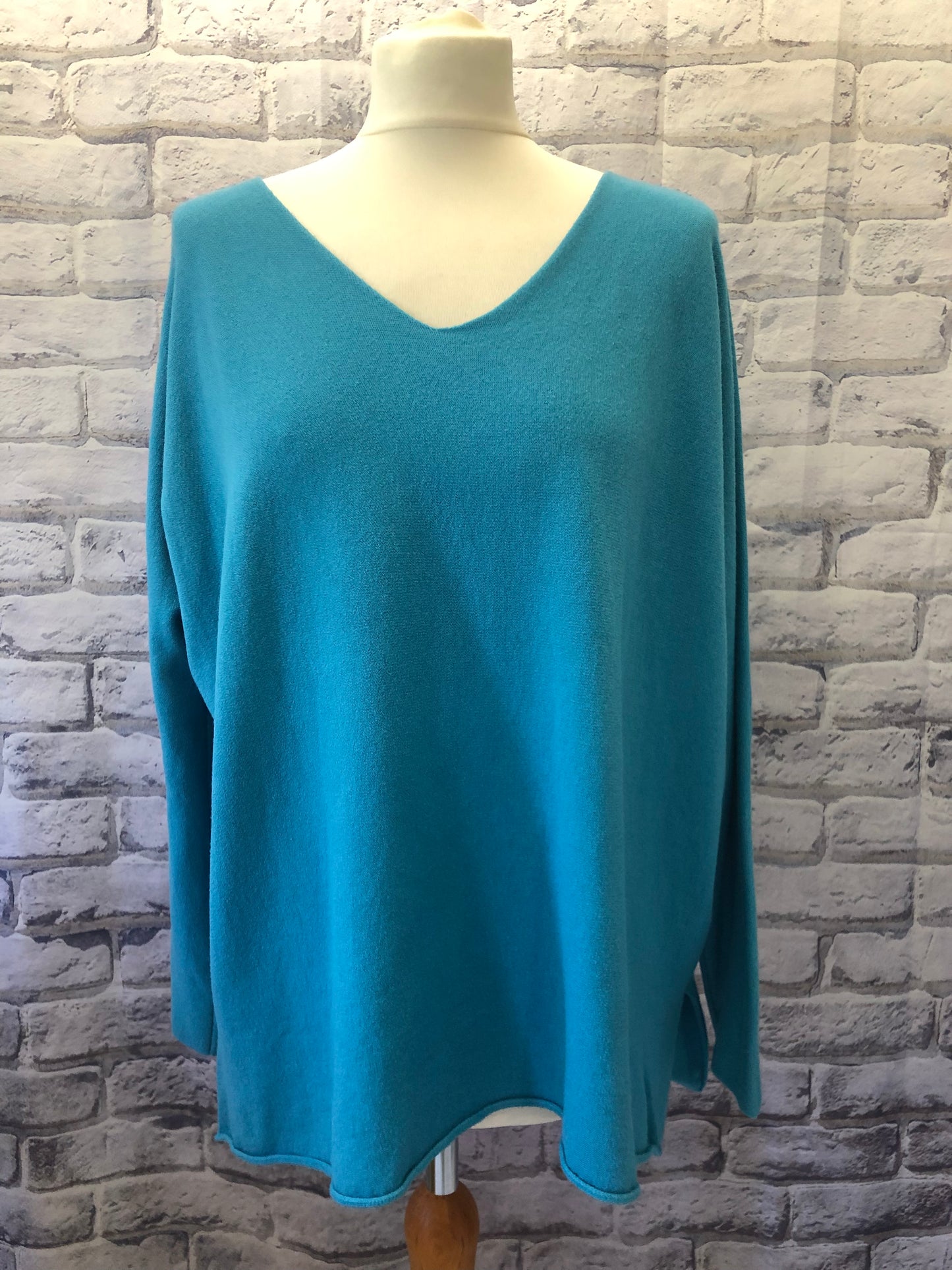 Cashmere Mix V Neck