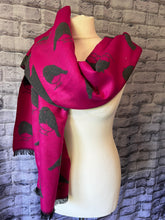 Load image into Gallery viewer, Luxury Robin Scarf
