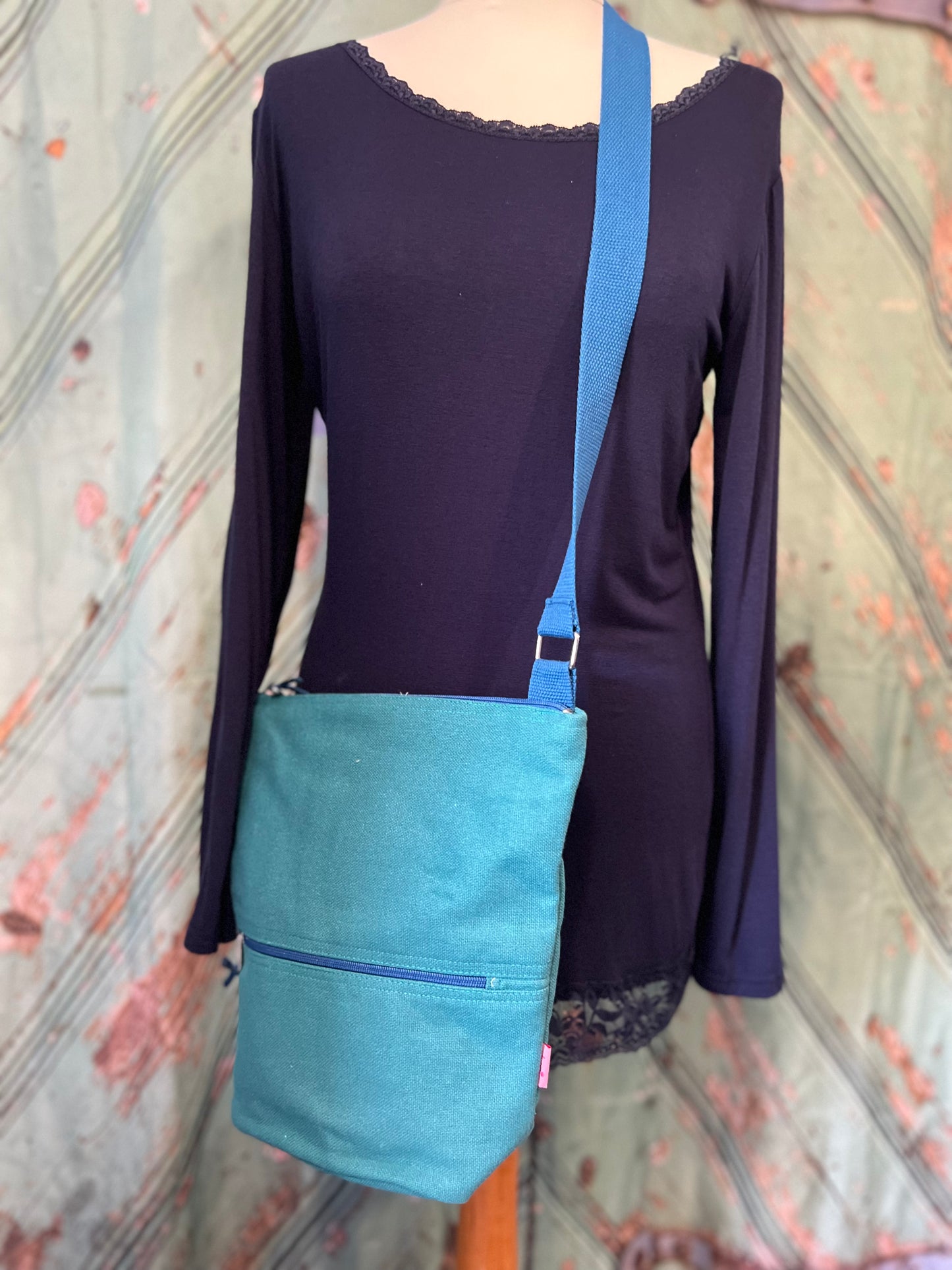 Canvas Messenger Bag