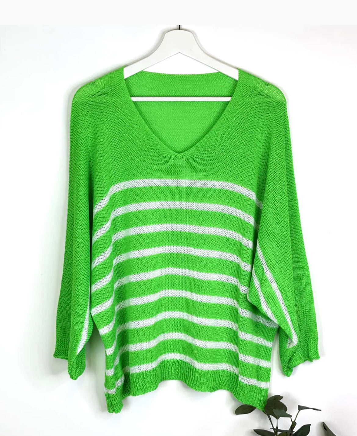 V neck Knit