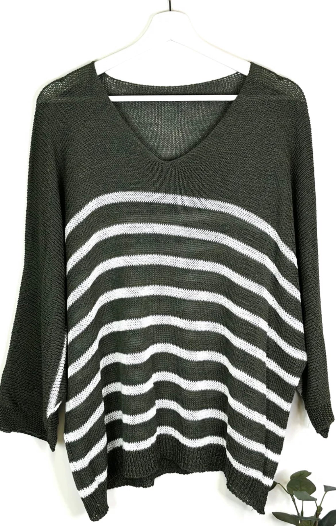 V neck Knit